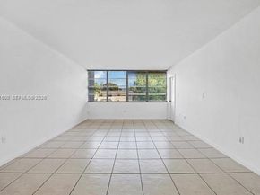 2175 NE 170th St 206, North Miami Beach FL 33162