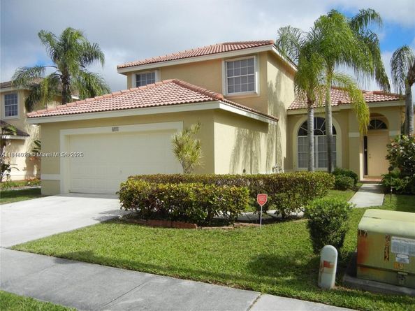 495 SW 183rd Way, Pembroke Pines FL 33029