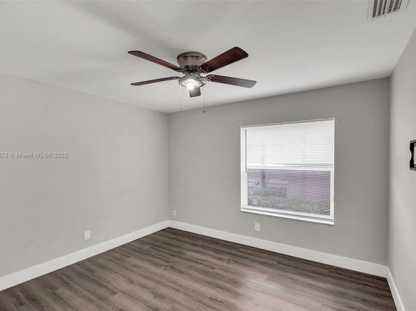 495 SW 183rd Way, Pembroke Pines FL 33029