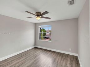 495 SW 183rd Way, Pembroke Pines FL 33029