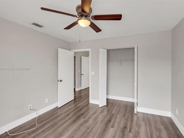 495 SW 183rd Way, Pembroke Pines FL 33029
