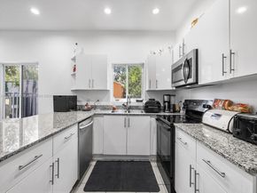 163 NW 68th Ter, Miami FL 33150