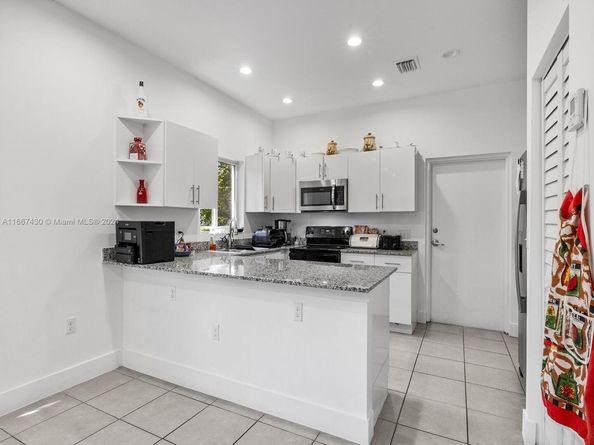 163 NW 68th Ter, Miami FL 33150