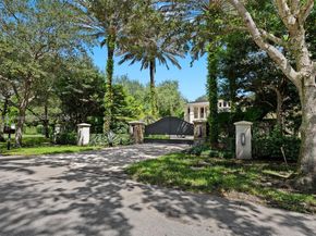 9601 SW 60 Ct, Pinecrest FL 33156