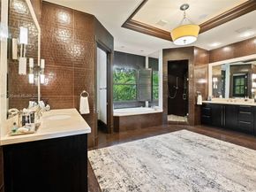 9601 SW 60 Ct, Pinecrest FL 33156