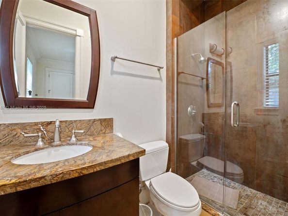 9601 SW 60 Ct, Pinecrest FL 33156