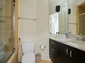 9601 SW 60 Ct, Pinecrest FL 33156