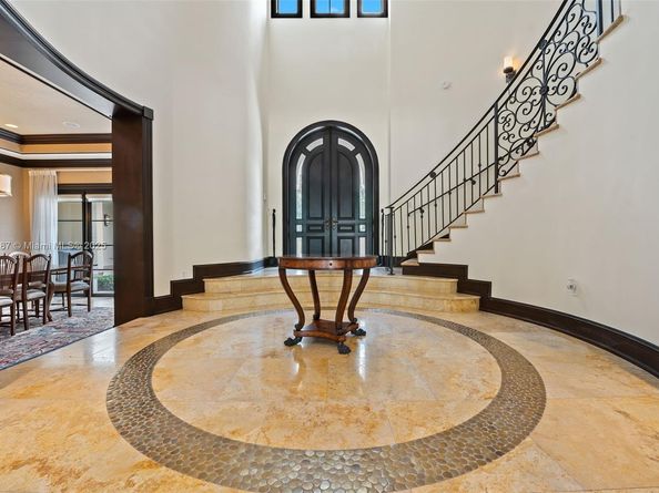 9601 SW 60 Ct, Pinecrest FL 33156