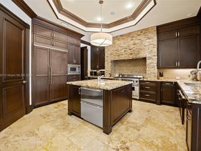 9601 SW 60 Ct, Pinecrest FL 33156