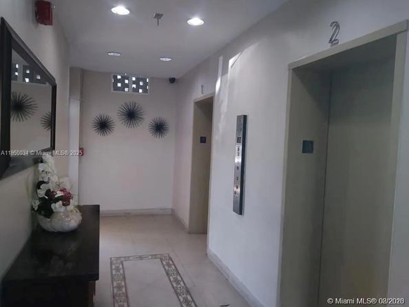 16850 S Glades Dr 6D, North Miami Beach FL 33162