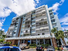 16850 S Glades Dr 6D, North Miami Beach FL 33162