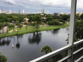 16850 S Glades Dr 6D, North Miami Beach FL 33162