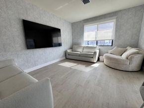 4250 NW 83rd Ave, Doral FL 33166