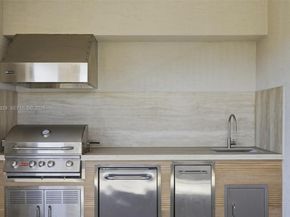 4250 NW 83rd Ave, Doral FL 33166