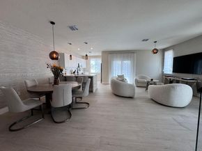 4250 NW 83rd Ave, Doral FL 33166