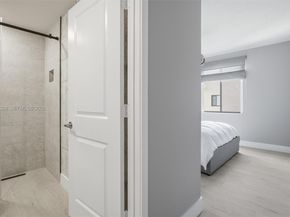 4250 NW 83rd Ave, Doral FL 33166