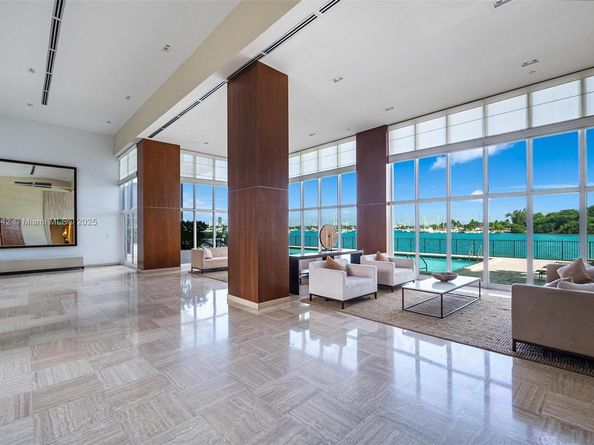 1000 Venetian Way 1108, Miami FL 33139