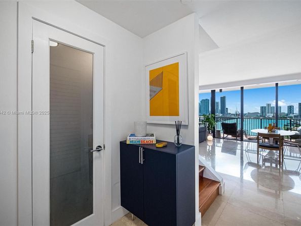 1000 Venetian Way 1108, Miami FL 33139