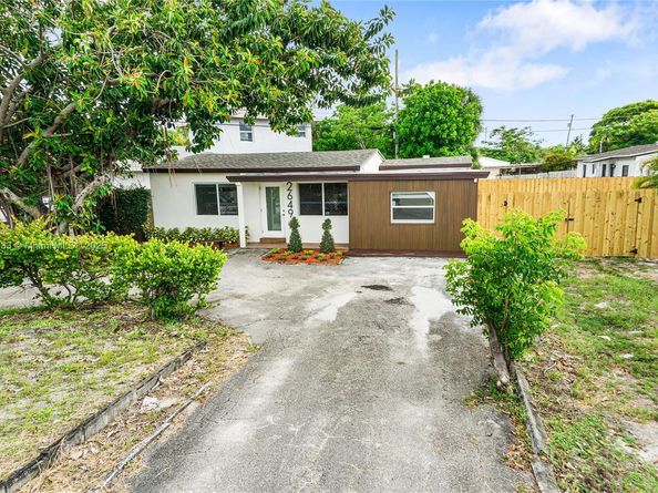 2649 NE 13th Ter, Pompano Beach FL 33064