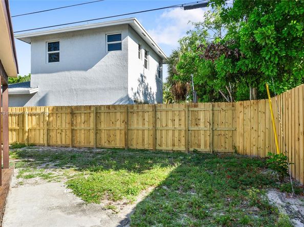 2649 NE 13th Ter, Pompano Beach FL 33064