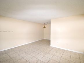 130 NE 202nd Ter S21, Miami Gardens FL 33179