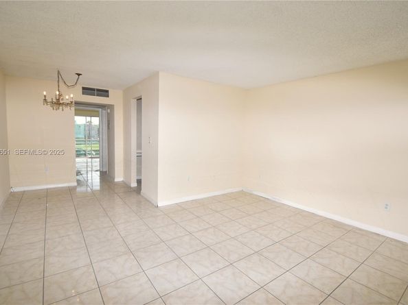 130 NE 202nd Ter S21, Miami Gardens FL 33179