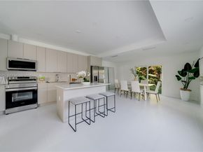 4789 NW 1st St, Miami FL 33126