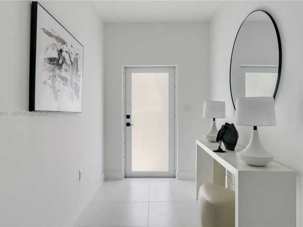 4789 NW 1st St, Miami FL 33126