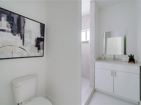 4789 NW 1st St, Miami FL 33126