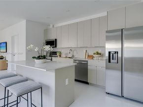 4789 NW 1st St, Miami FL 33126