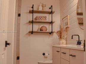 7705 NW 178th St 7705, Hialeah FL 33015