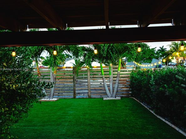 7705 NW 178th St 7705, Hialeah FL 33015