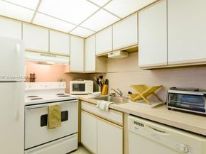 251 Mansfield F 251F, Boca Raton FL 33434