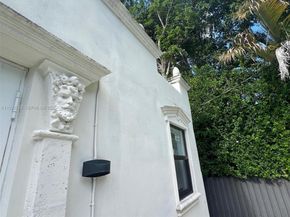 4575 Post Ave, Miami Beach FL 33140