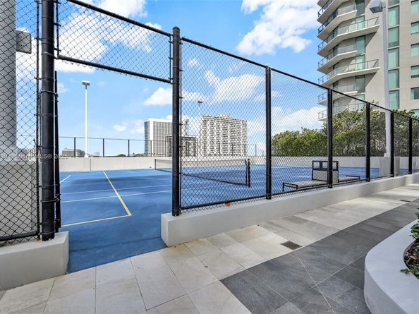 501 NE 31st St 2308, Miami FL 33137