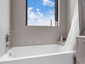 501 NE 31st St 2308, Miami FL 33137