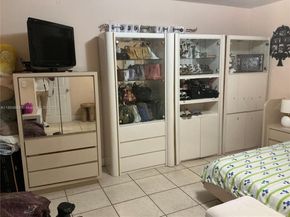 1855 NW 32nd St, Miami FL 33142