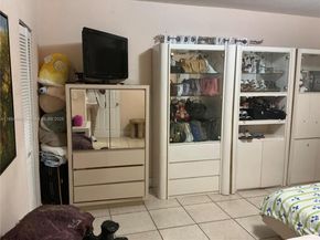 1855 NW 32nd St, Miami FL 33142