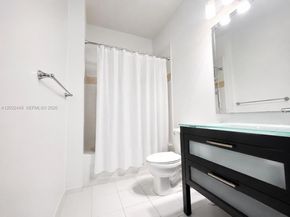 1871 NW S River Dr A04, Miami FL 33125
