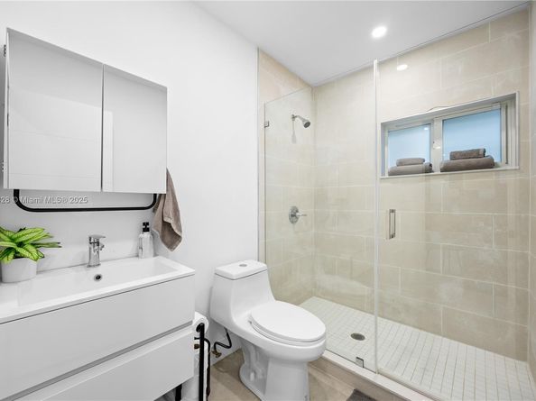 11 NW 45th St, Miami FL 33127