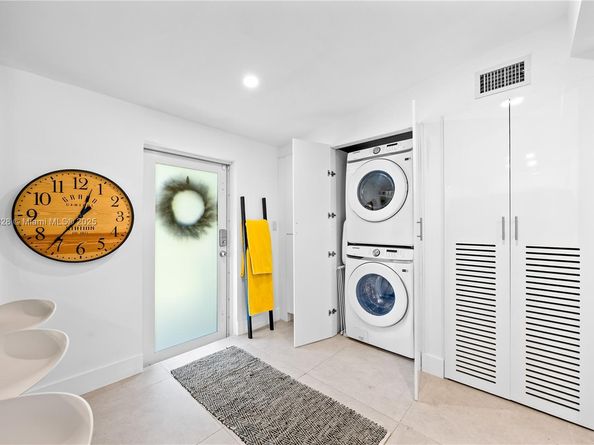 11 NW 45th St, Miami FL 33127