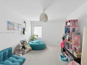 6018 Henderson Way, West Palm Beach FL 33415
