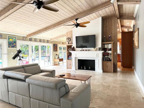 960 Bayberry Point Dr, Plantation FL 33324