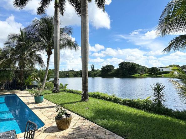 960 Bayberry Point Dr, Plantation FL 33324
