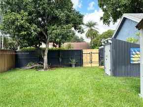 960 Bayberry Point Dr, Plantation FL 33324