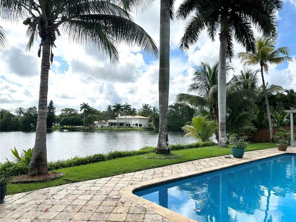 960 Bayberry Point Dr, Plantation FL 33324