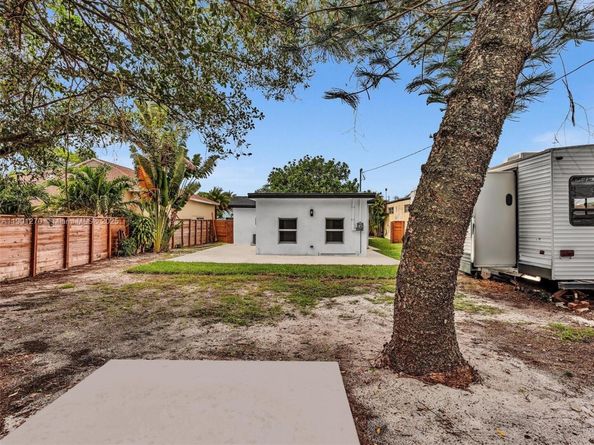 107 Central Ave, Delray Beach FL 33483