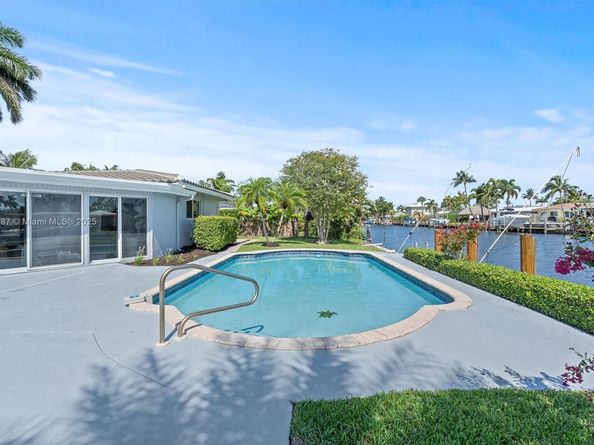 321 SE 4th St, Pompano Beach FL 33060