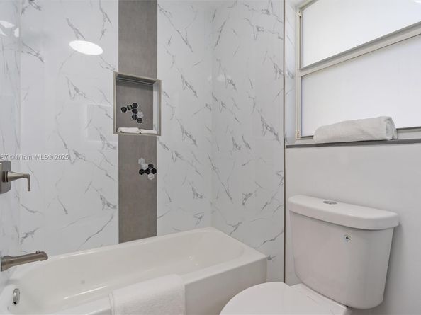 321 SE 4th St, Pompano Beach FL 33060