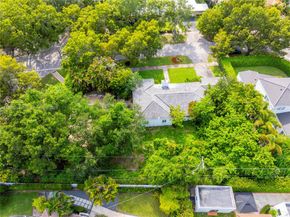3807 Durango St, Coral Gables FL 33134